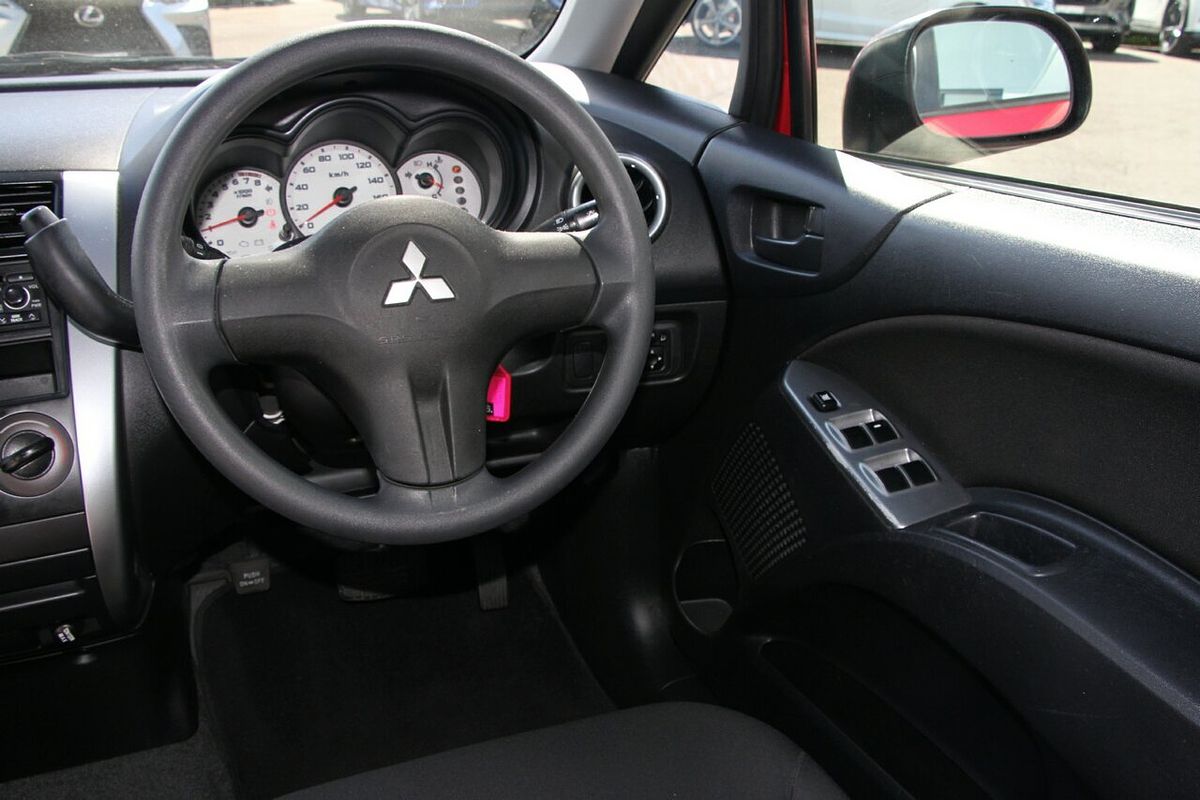 2008 Mitsubishi Colt ES RG