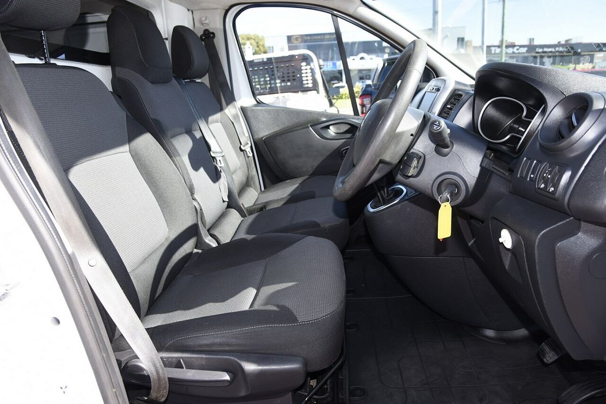 2021 Mitsubishi Express GLX SN LWB