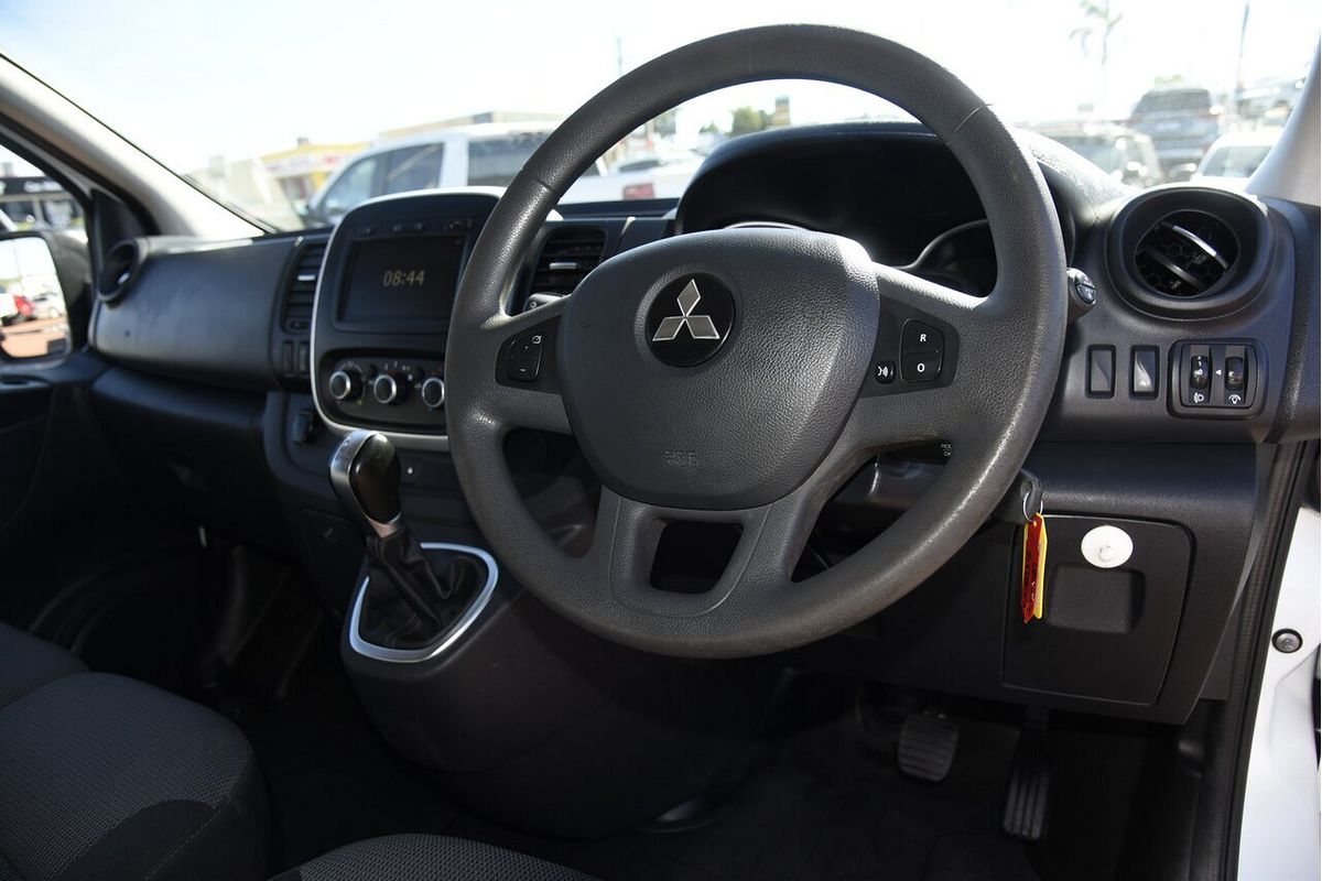 2021 Mitsubishi Express GLX SN LWB