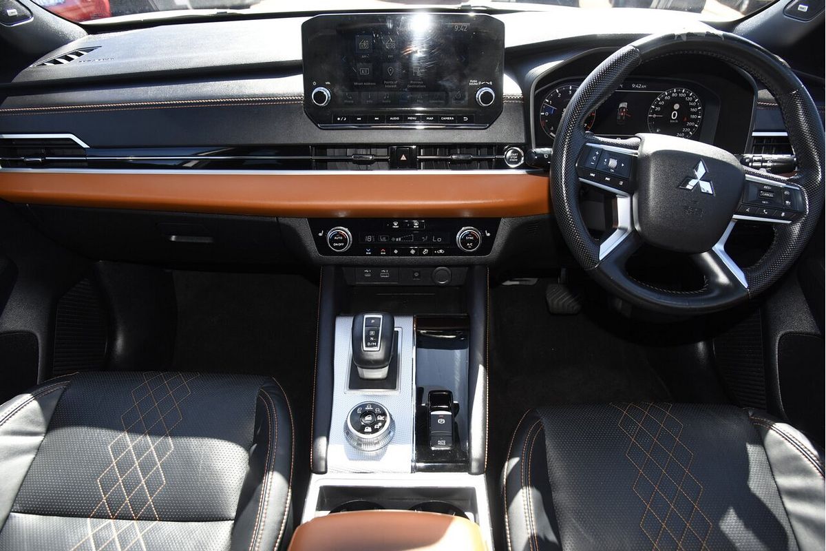 2022 Mitsubishi Outlander Exceed Tourer ZM