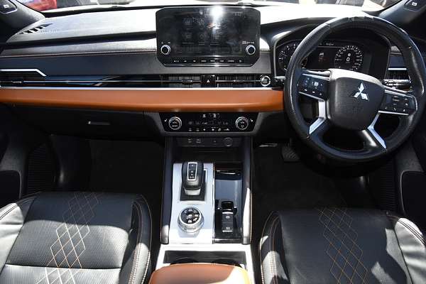 2022 Mitsubishi Outlander Exceed Tourer ZM