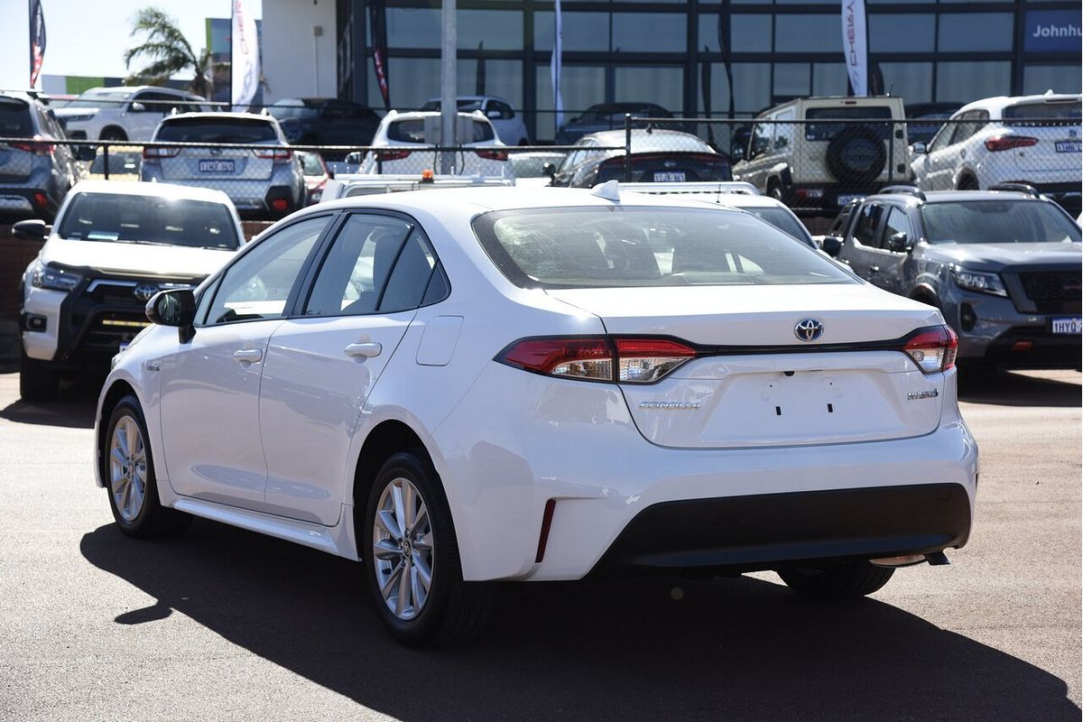 2022 Toyota Corolla Ascent Sport Hybrid ZWE211R