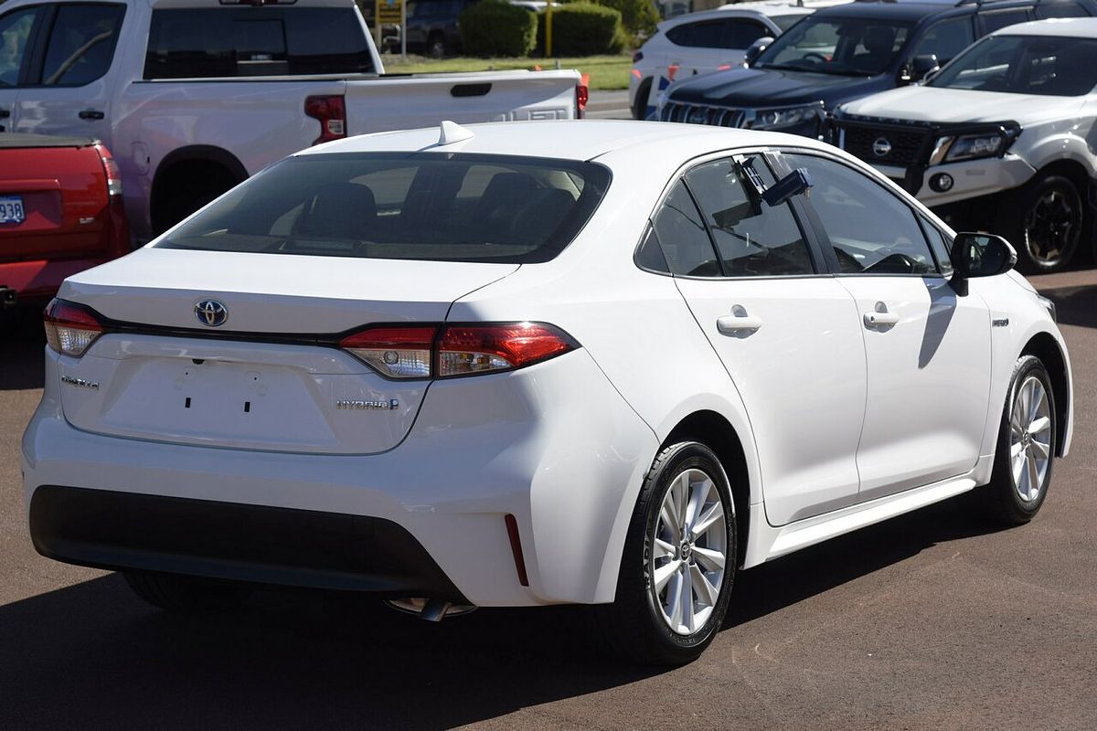 2022 Toyota Corolla Ascent Sport Hybrid ZWE211R