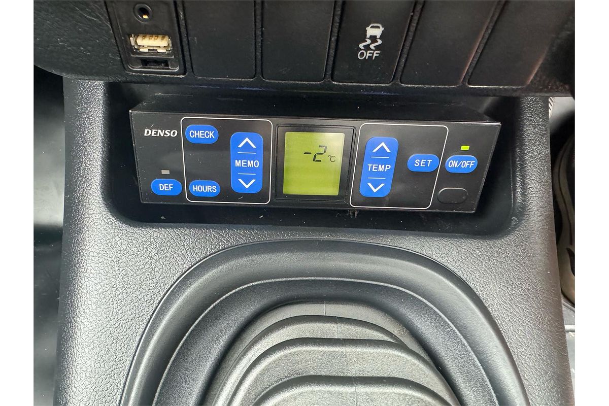 2016 Toyota HILUX WORKMATE GUN122R