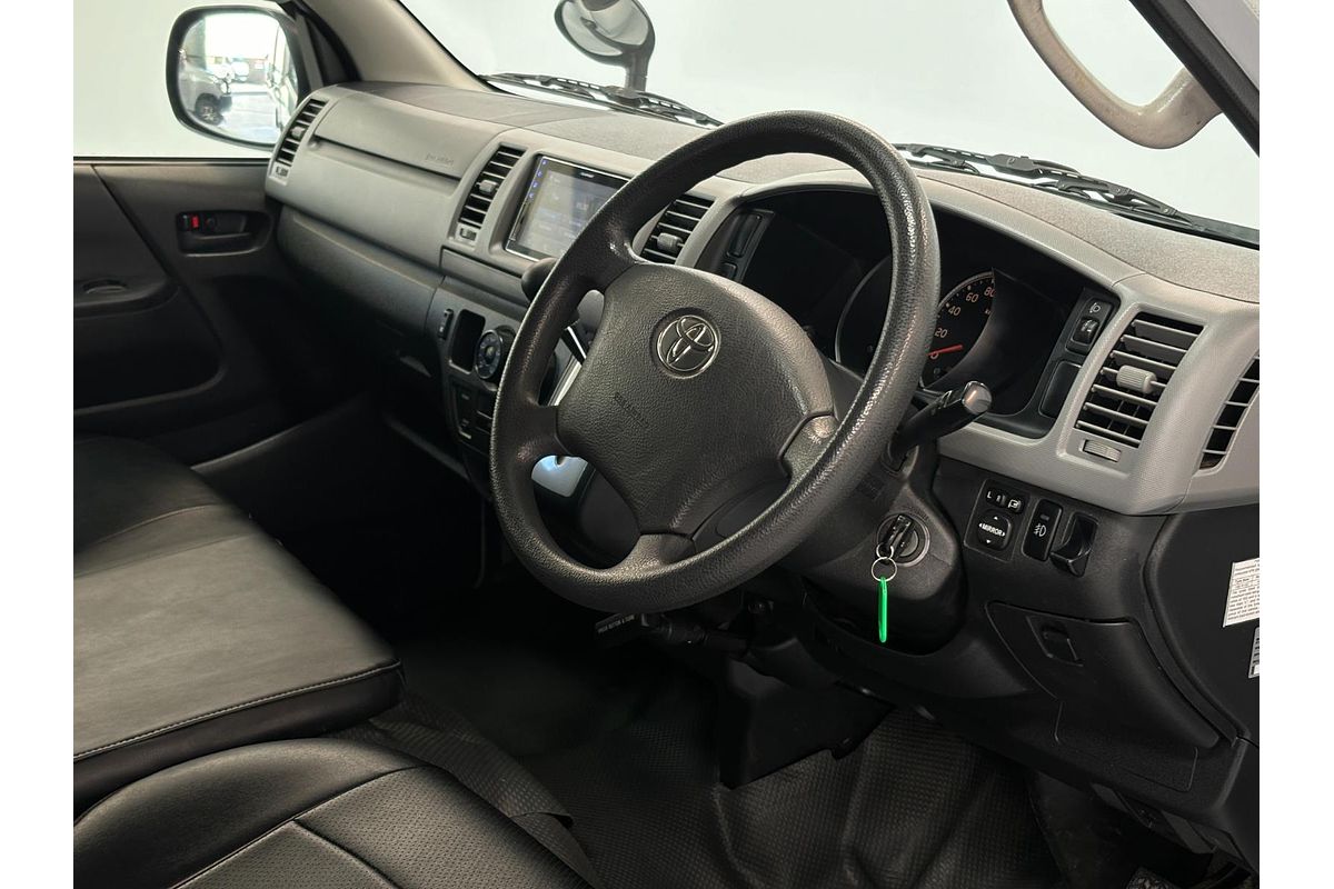 2011 Toyota Hiace 4WD High Roof KDH206