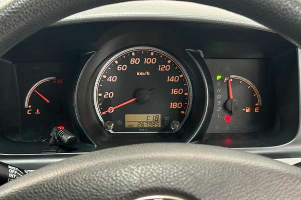 2011 Toyota Hiace 4WD High Roof KDH206