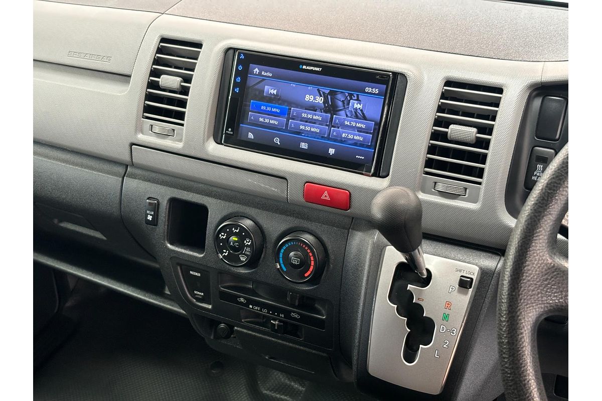 2011 Toyota Hiace 4WD High Roof KDH206