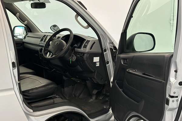 2011 Toyota Hiace 4WD High Roof KDH206