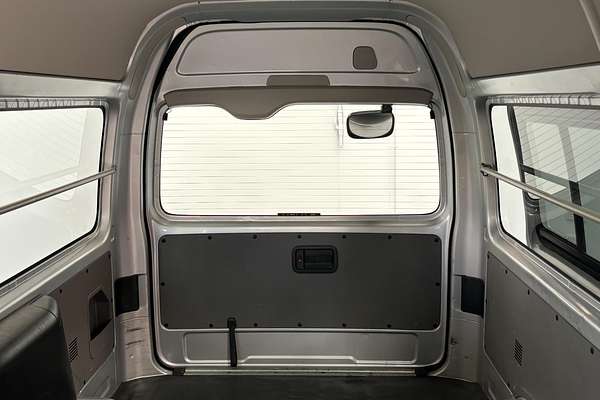 2011 Toyota Hiace 4WD High Roof KDH206