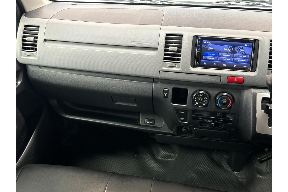 2011 Toyota Hiace 4WD High Roof KDH206