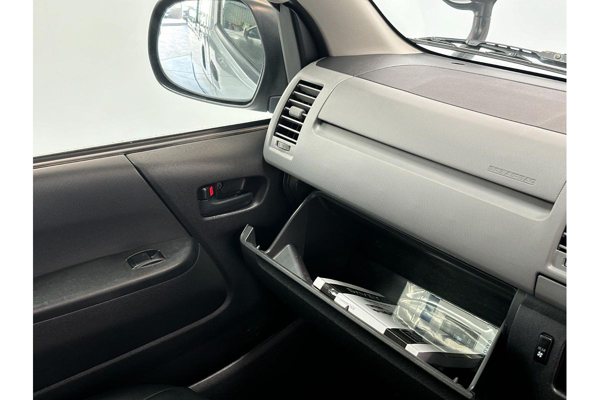 2011 Toyota Hiace 4WD High Roof KDH206