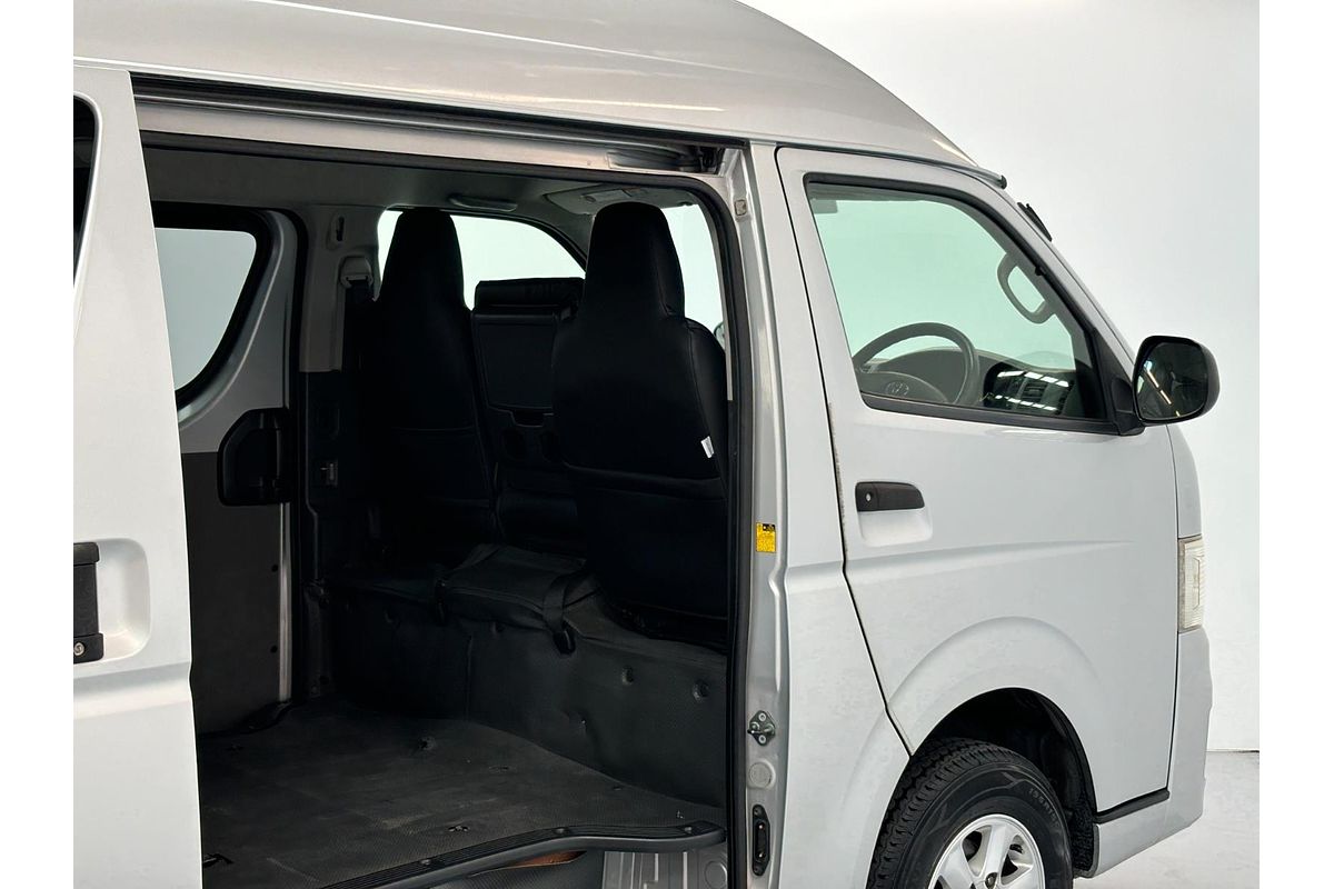 2011 Toyota Hiace 4WD High Roof KDH206