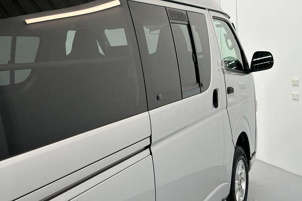 2011 Toyota Hiace 4WD High Roof KDH206