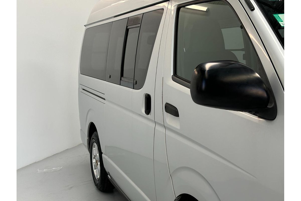2011 Toyota Hiace 4WD High Roof KDH206