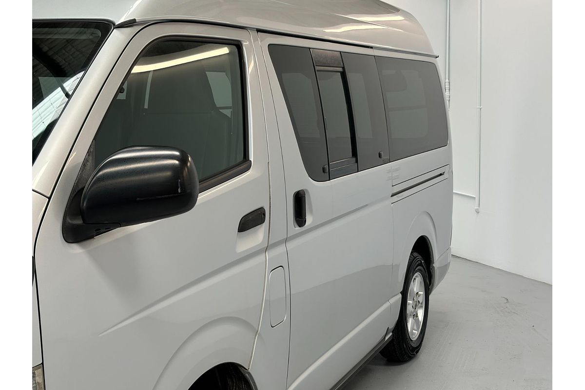2011 Toyota Hiace 4WD High Roof KDH206