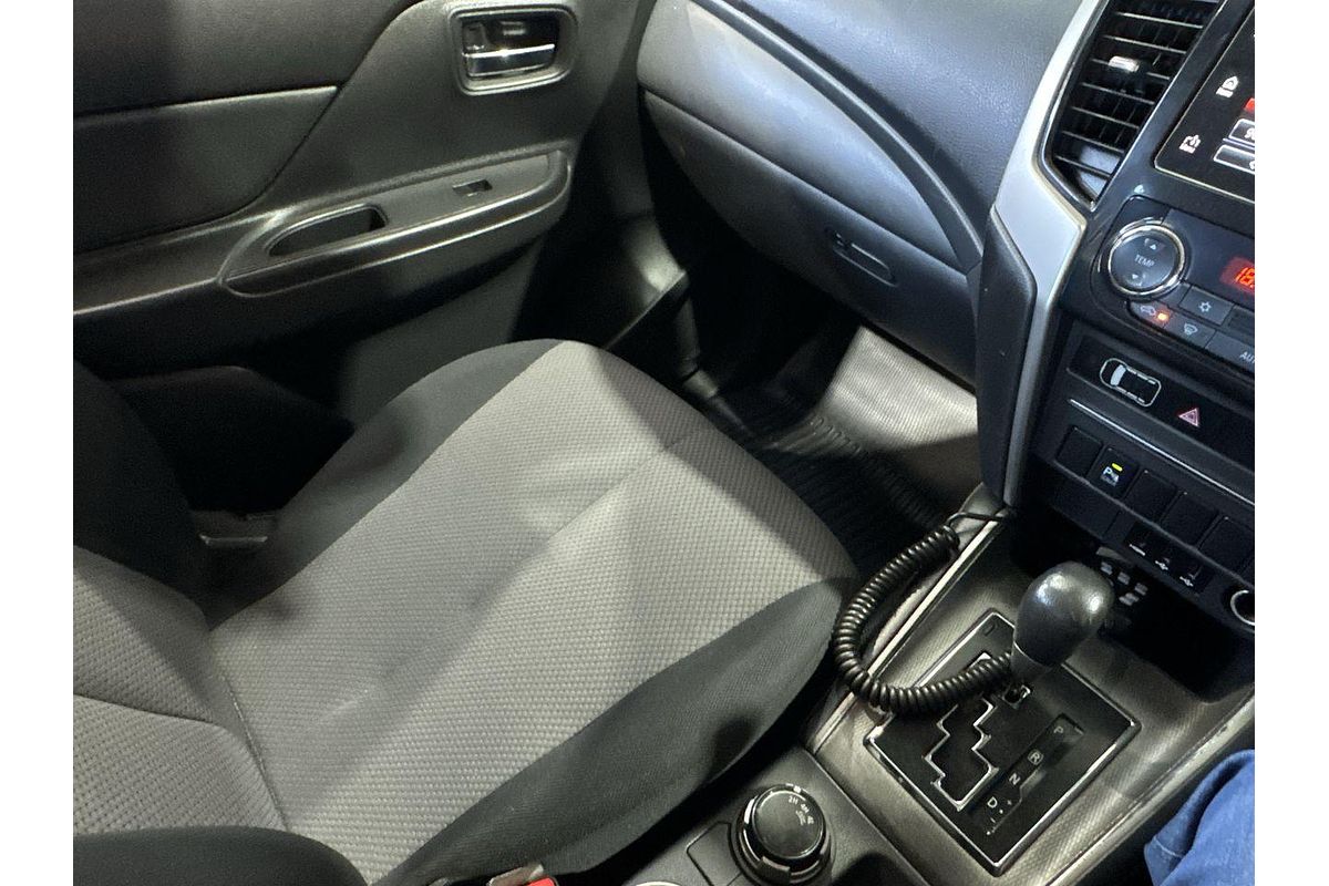 2019 Mitsubishi Triton GLX+ MR 4X4