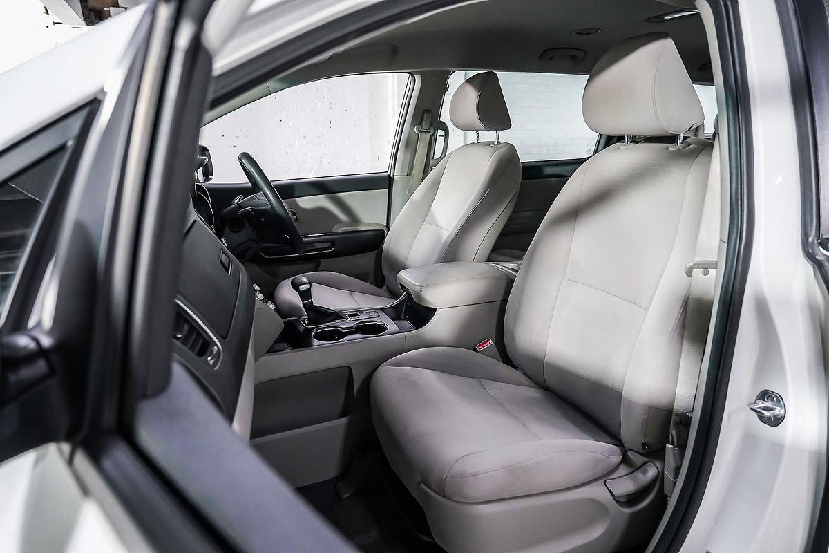 2020 Kia Carnival S YP