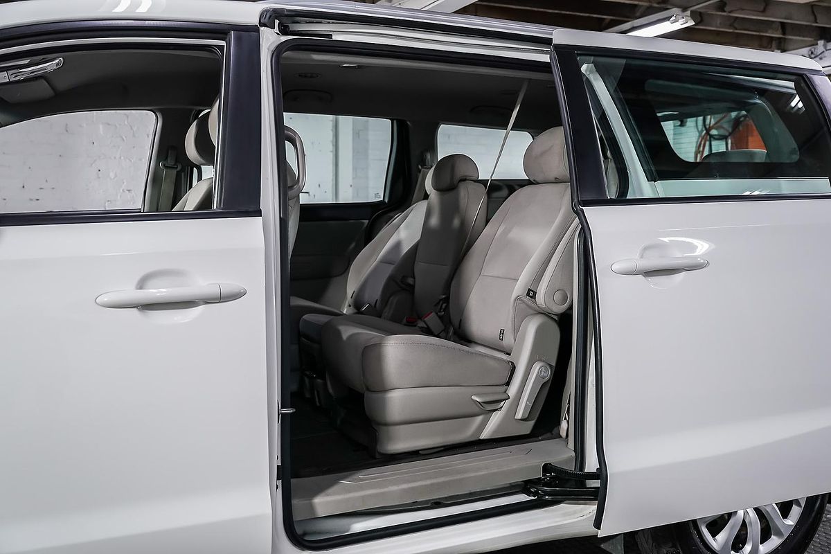 2020 Kia Carnival S YP