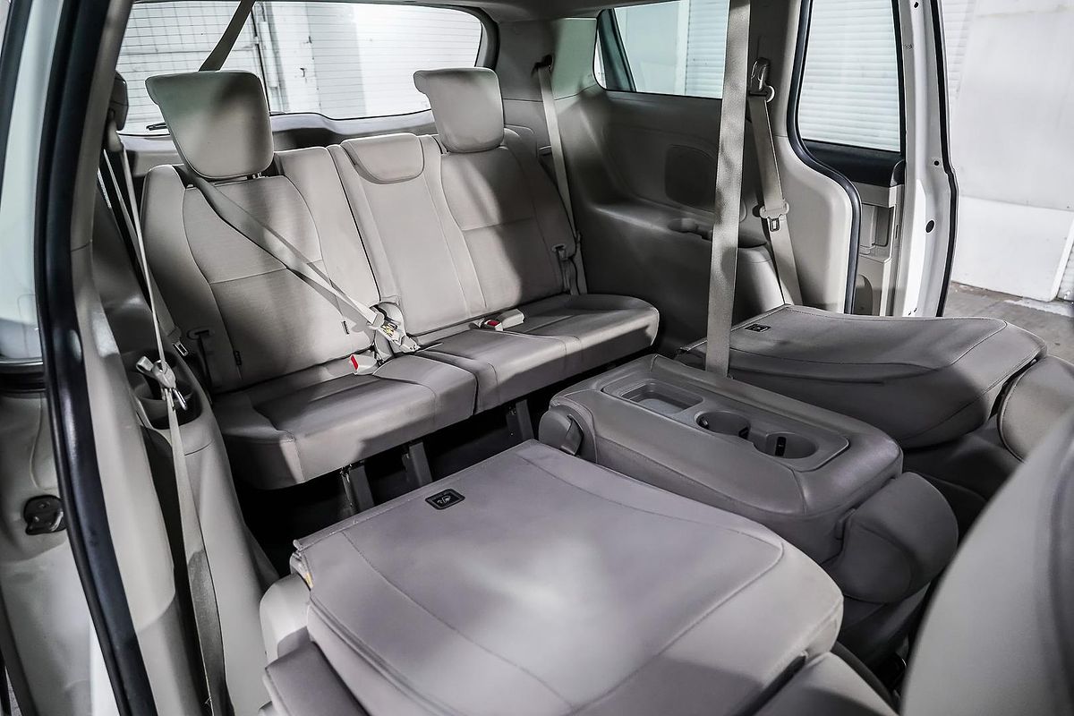 2020 Kia Carnival S YP