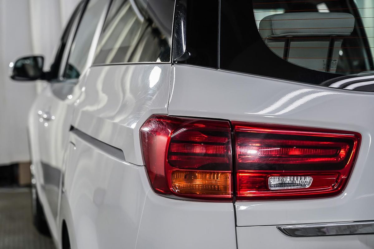 2020 Kia Carnival S YP
