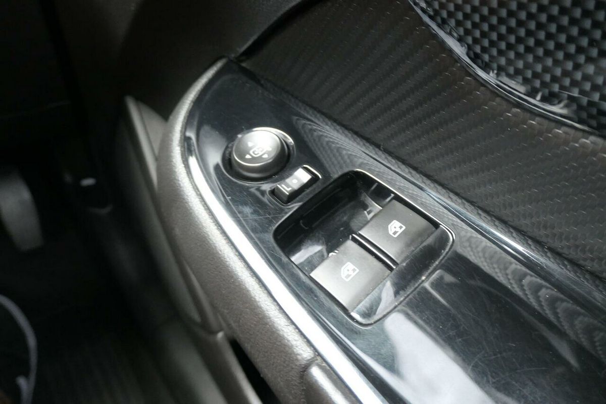 2016 Holden Ute SV6 Black VF Series II Rear Wheel Drive