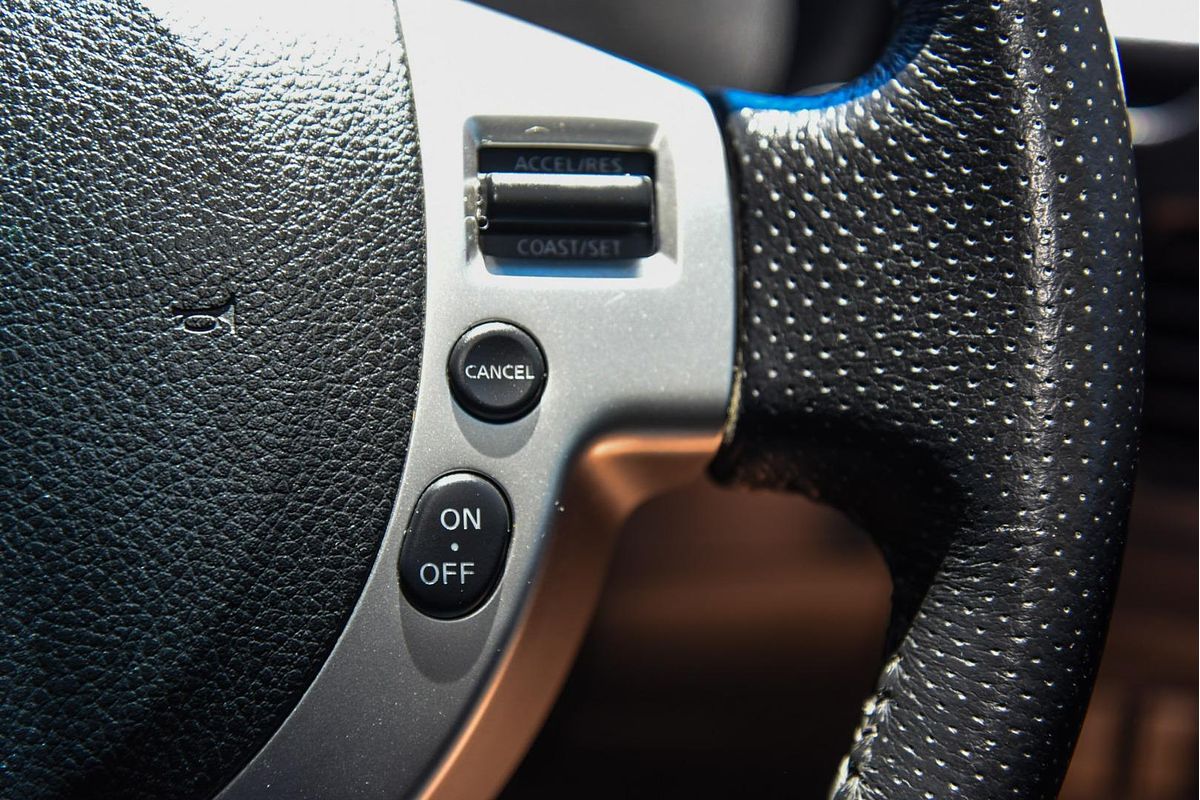 2013 Nissan X-TRAIL ST T31