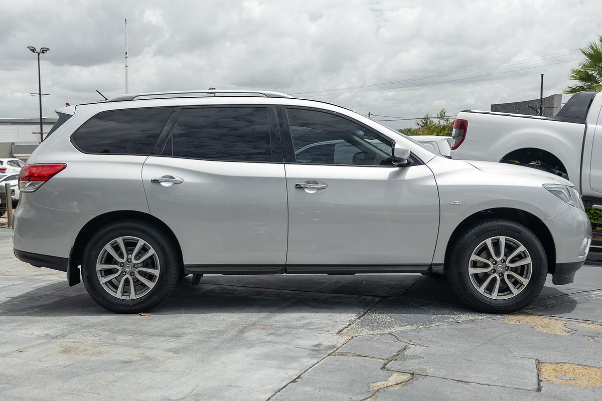 2015 Nissan Pathfinder ST R52