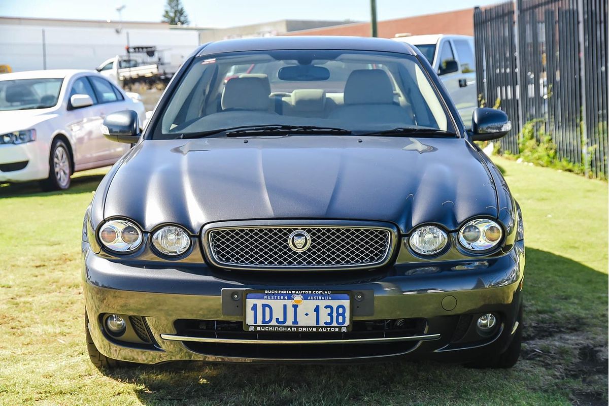 2010 Jaguar X-Type LE X400