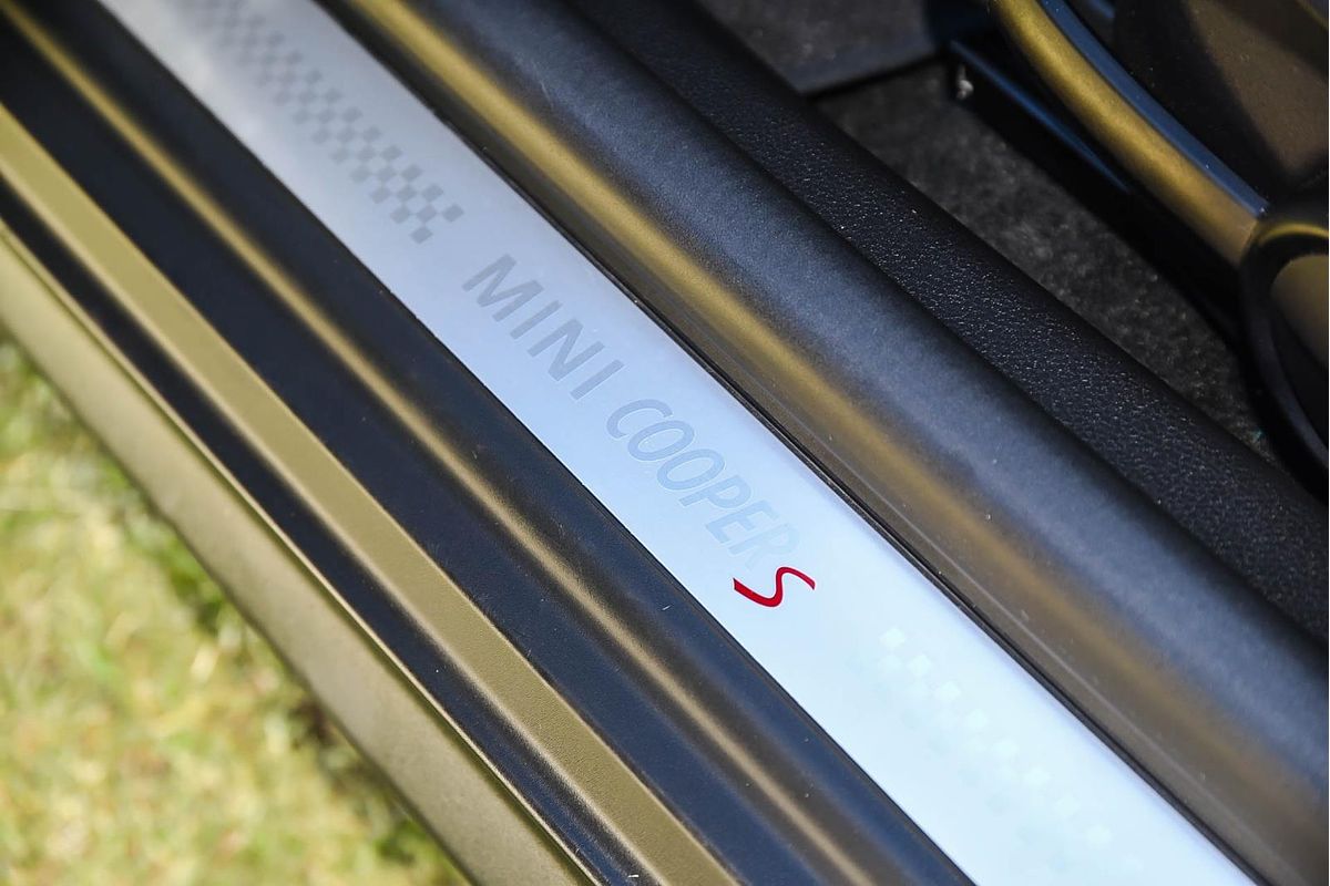 2012 MINI Coupe Cooper S R58