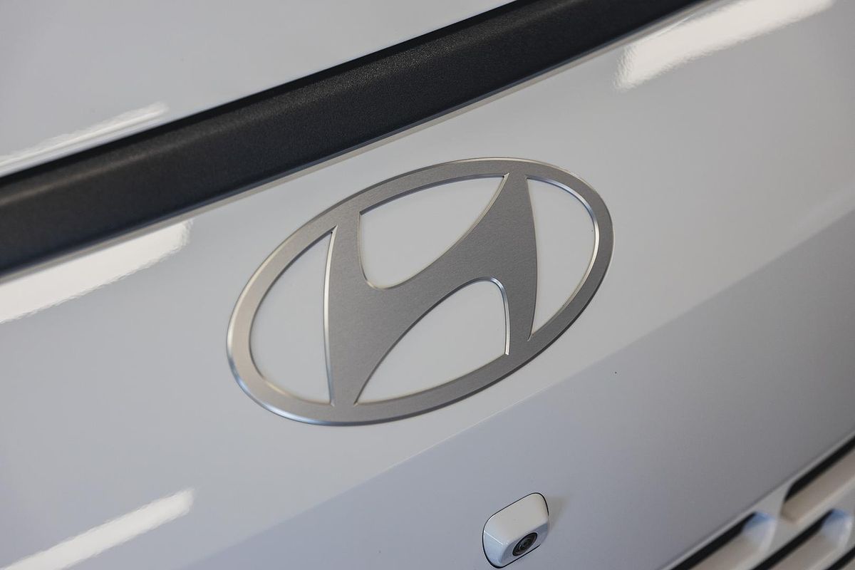 2024 Hyundai STARIA LOAD US4.V3