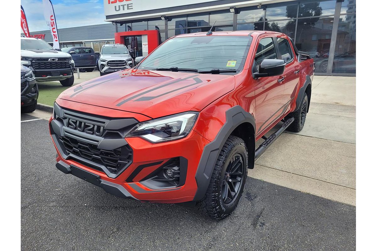 2024 Isuzu D-MAX BLADE 4X4
