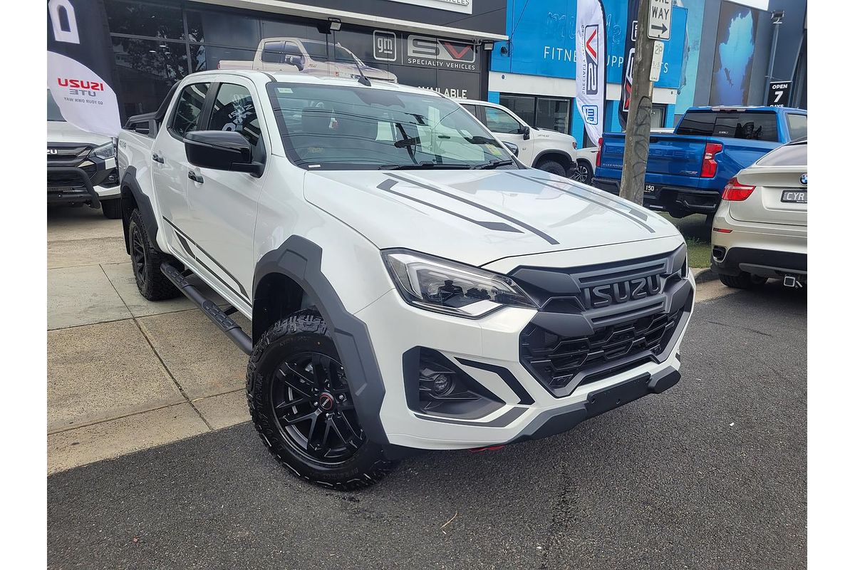 2024 Isuzu D-MAX BLADE 4X4
