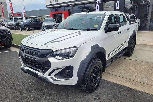 2024 Isuzu D-MAX BLADE 4X4