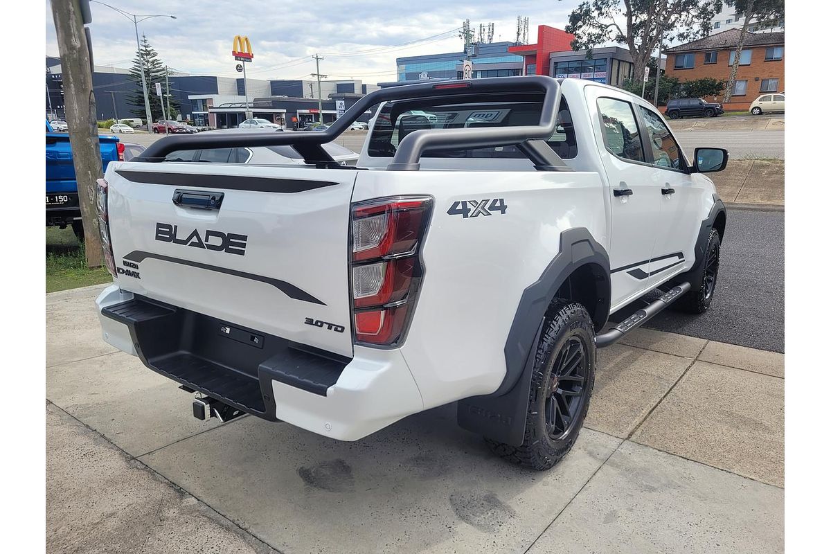 2024 Isuzu D-MAX BLADE 4X4