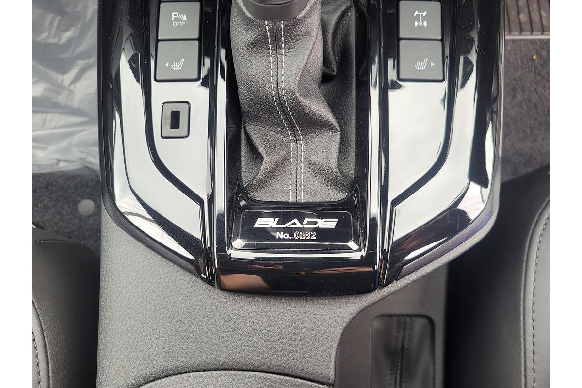 2024 Isuzu D-MAX BLADE 4X4