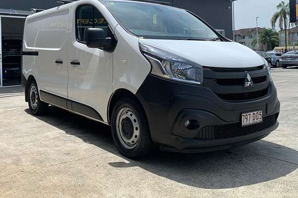 2021 Mitsubishi Express GLX SN