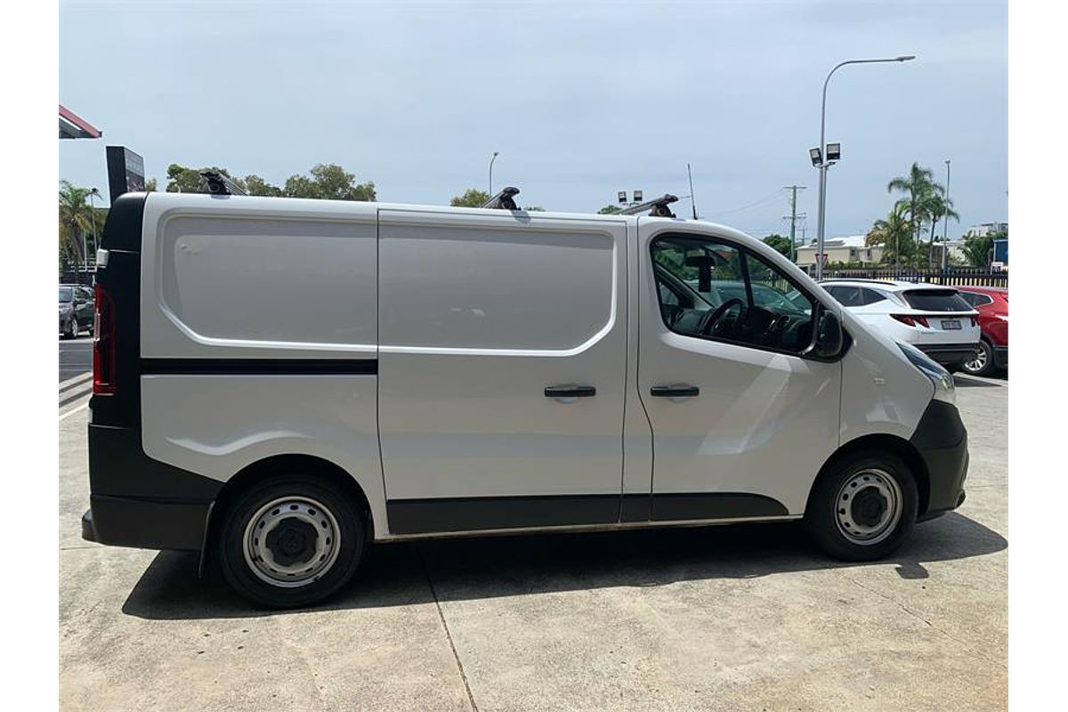 2021 Mitsubishi Express GLX SN SWB