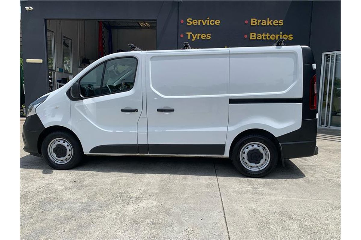 2021 Mitsubishi Express GLX SN SWB