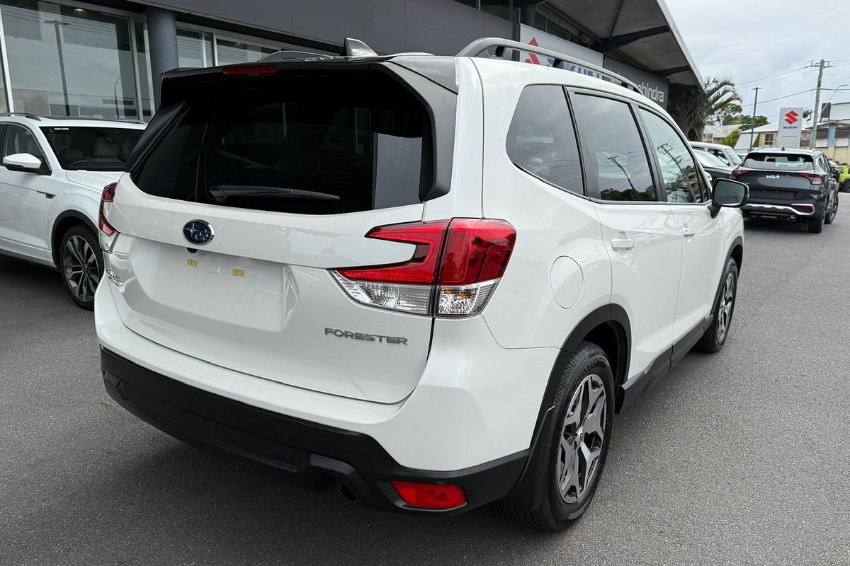 2023 Subaru Forester 2.5i S5