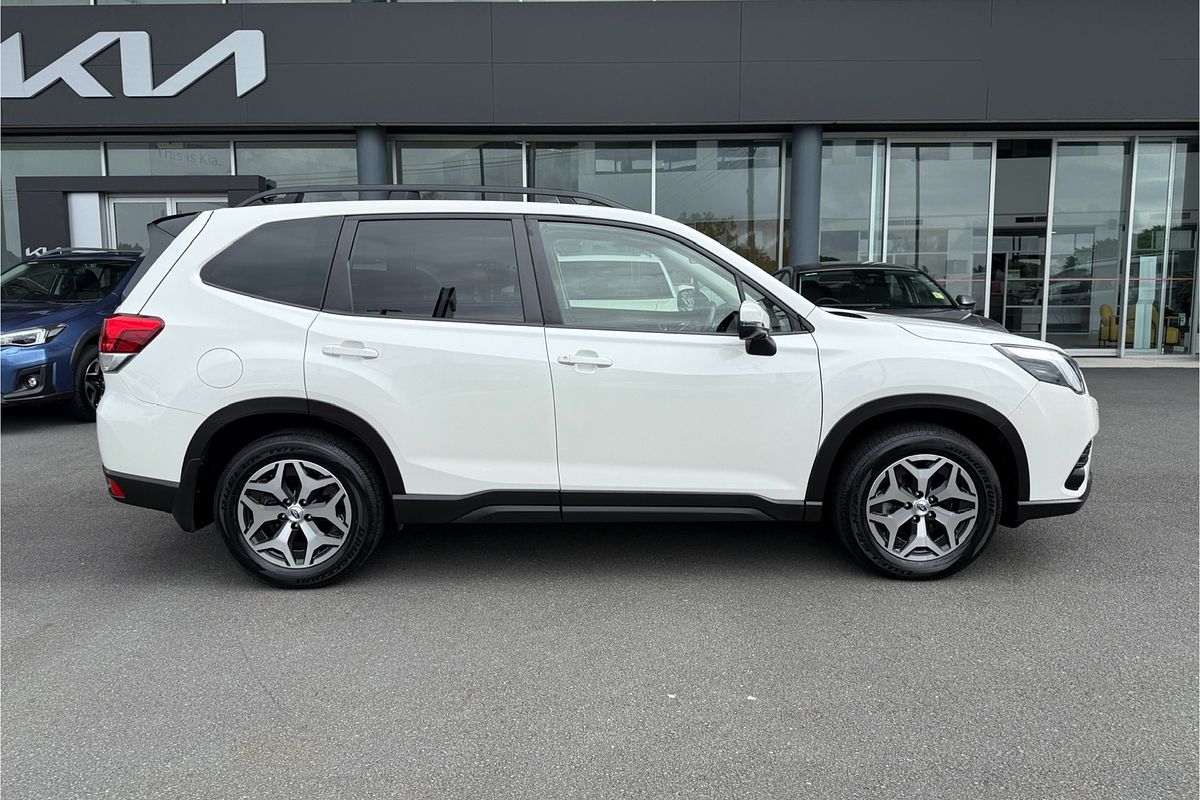 2023 Subaru Forester 2.5i S5