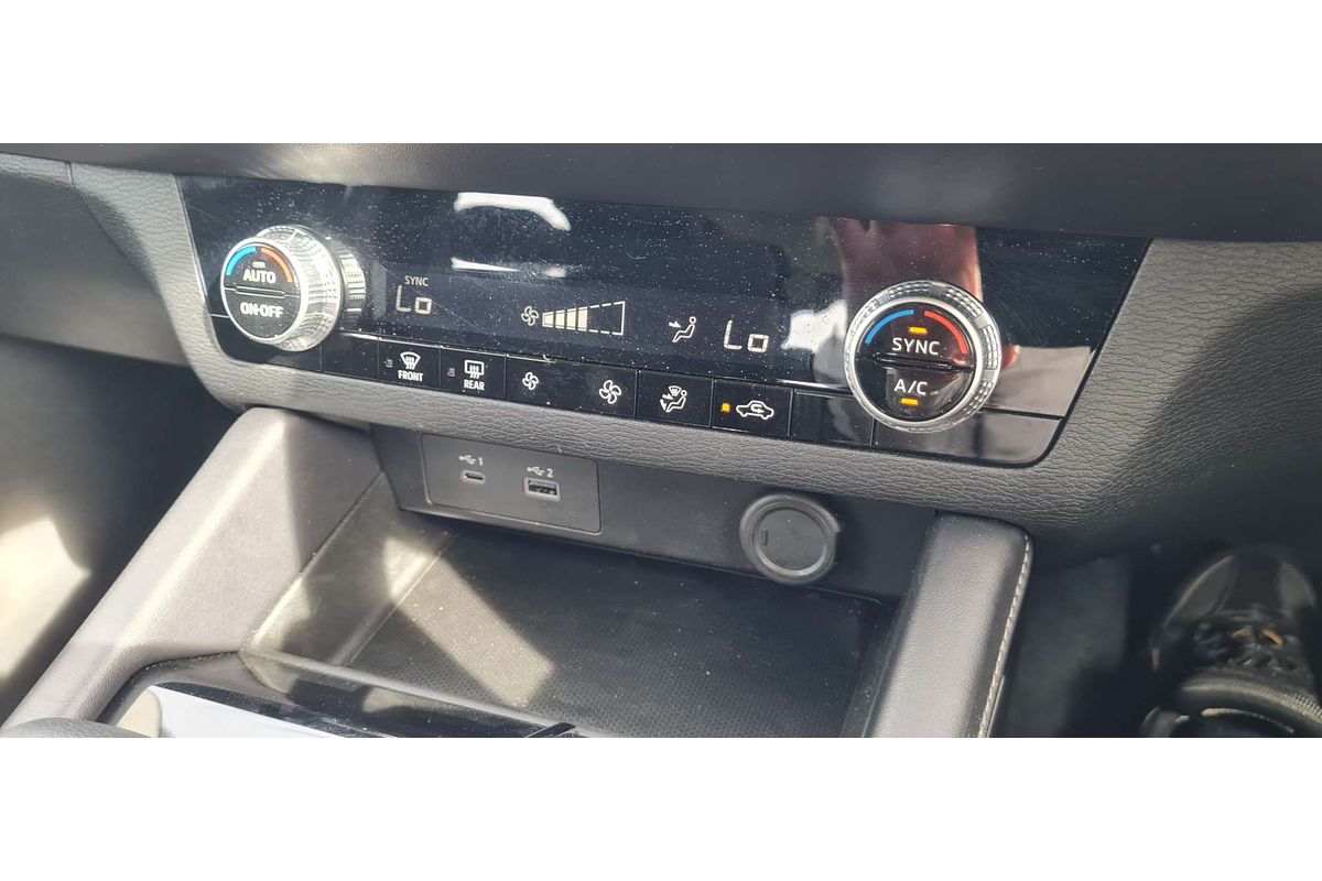 2023 Mitsubishi Outlander ES ZM
