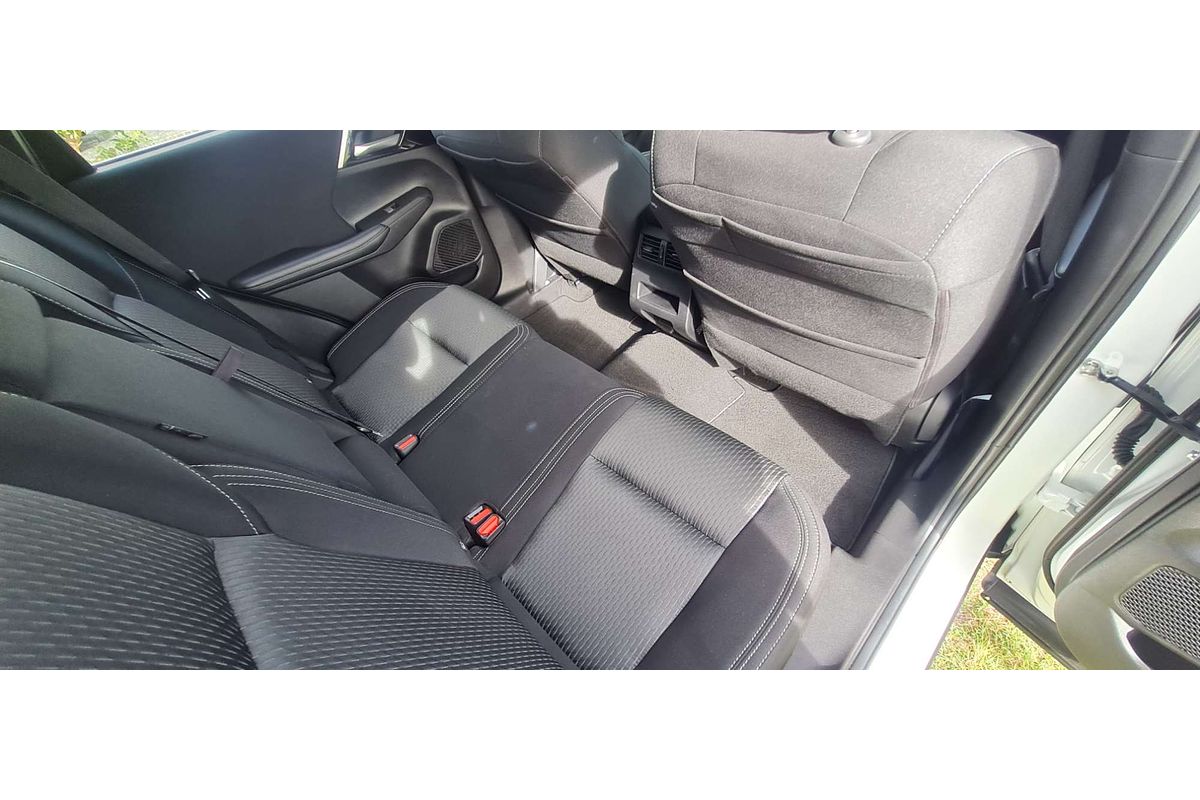 2023 Mitsubishi Outlander ES ZM