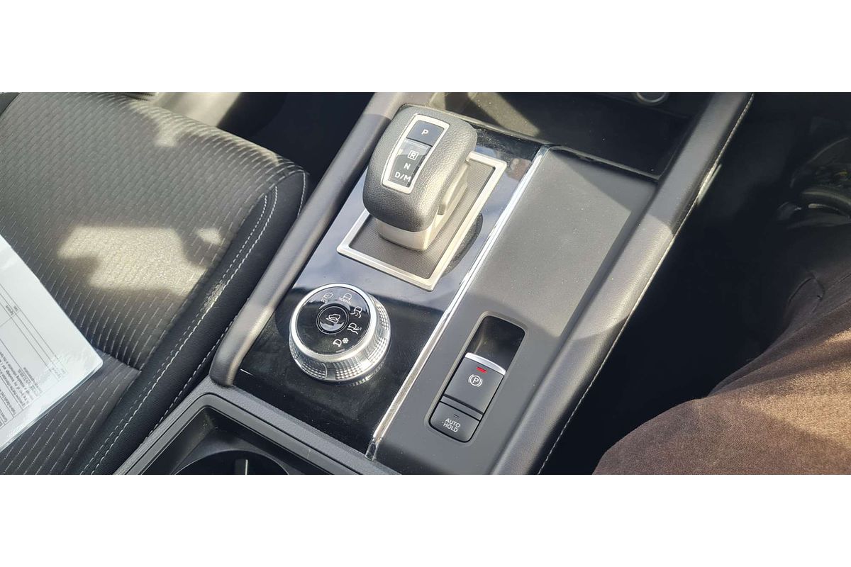2023 Mitsubishi Outlander ES ZM