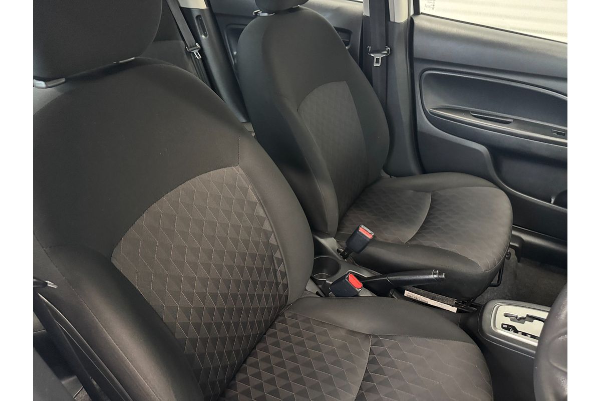 2021 Mitsubishi Mirage ES LB
