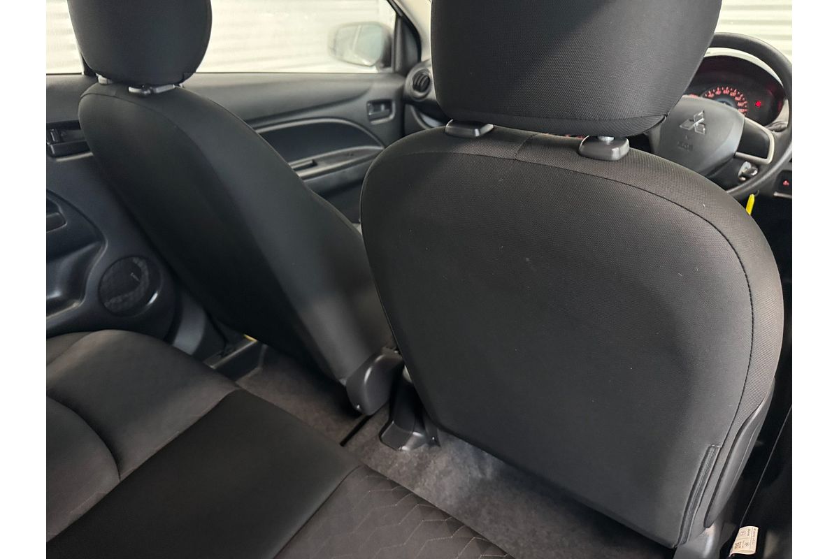 2021 Mitsubishi Mirage ES LB