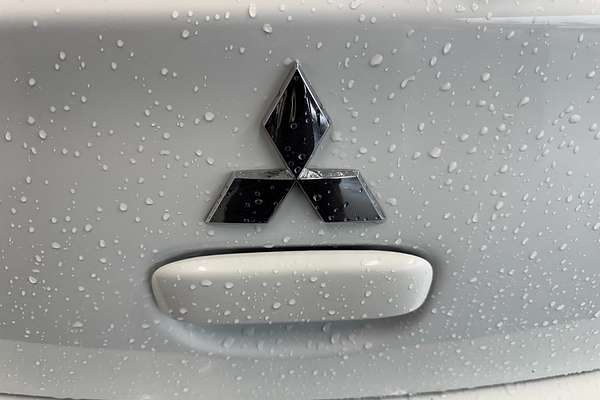 2021 Mitsubishi Mirage ES LB