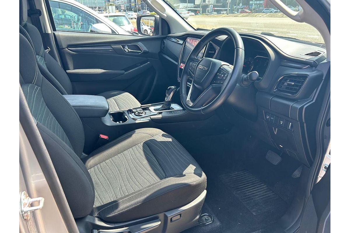 2023 Isuzu MU-X LS-U