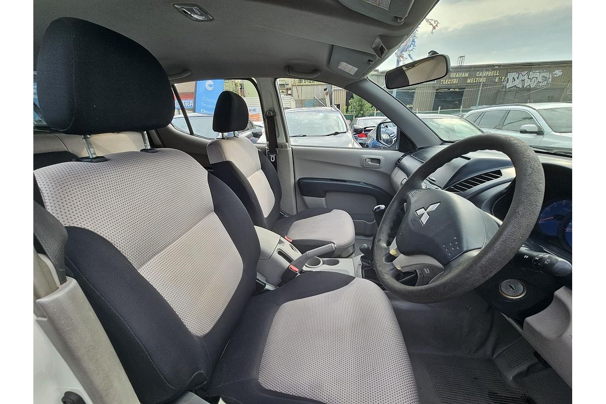 2006 Mitsubishi Triton GLX MK 4X4