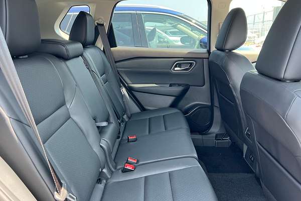 2024 Nissan X-TRAIL ST-L e-POWER T33