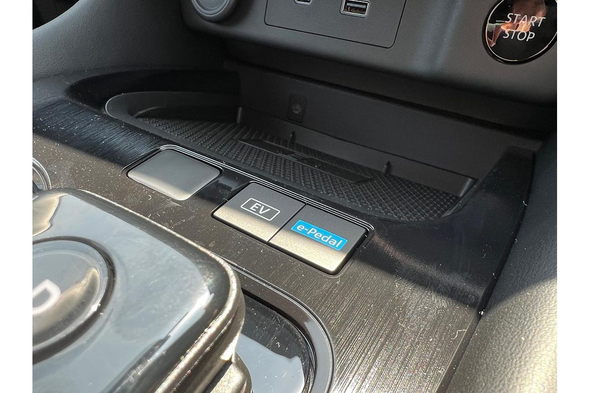 2024 Nissan X-TRAIL ST-L e-POWER T33